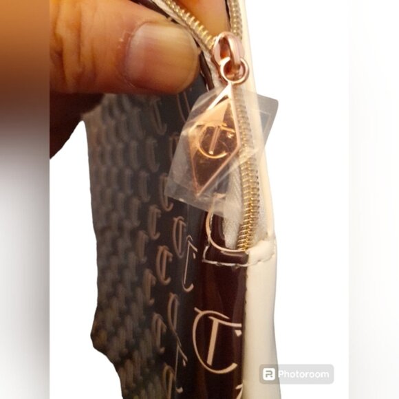 Charlotte Tilbury Cosmetic Bag -Large- - Picture 3 of 4